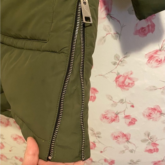 Hollister Dark Green Puffer Jacket - Picture 4 of 11